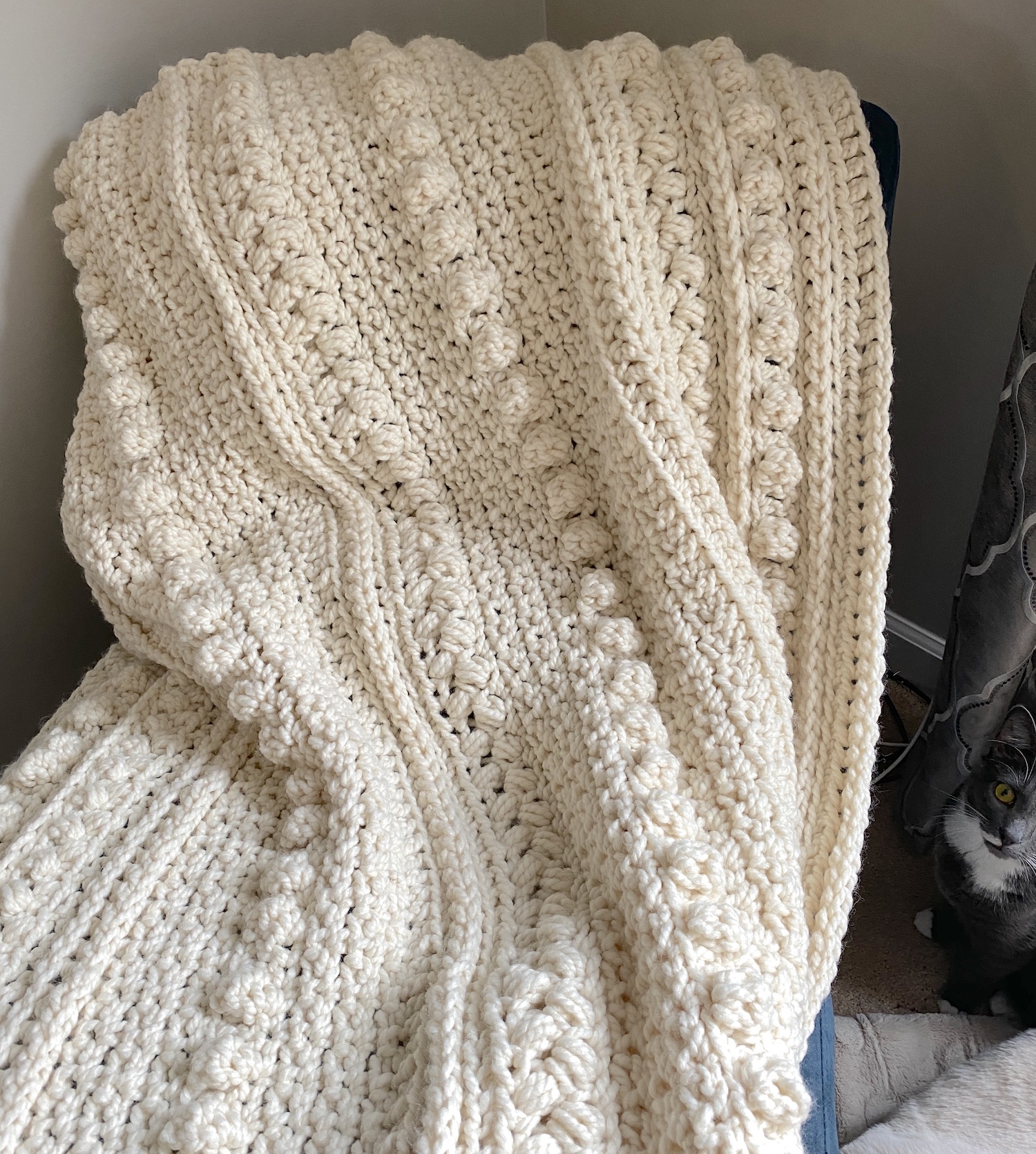 Is this the terrible way everyone else tries to find the end inside or am I  just an idiot? : r/crochet